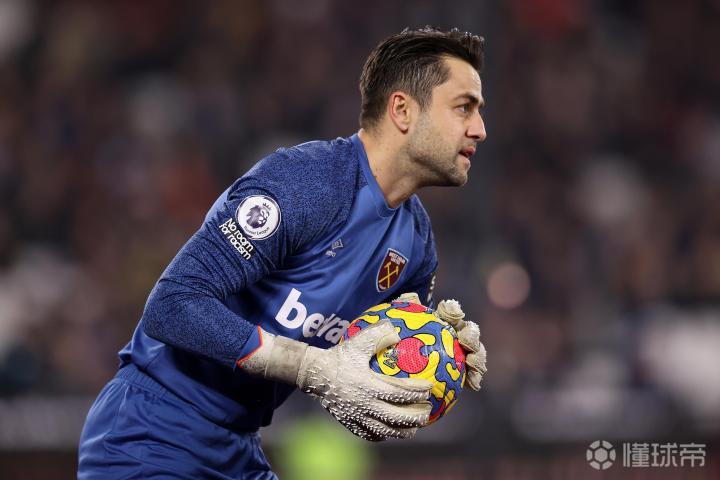 西汉姆发布备战花絮，集结日迎来里程碑，荷甲任务艰巨，细节决定成败的简单介绍-趣体育网页版